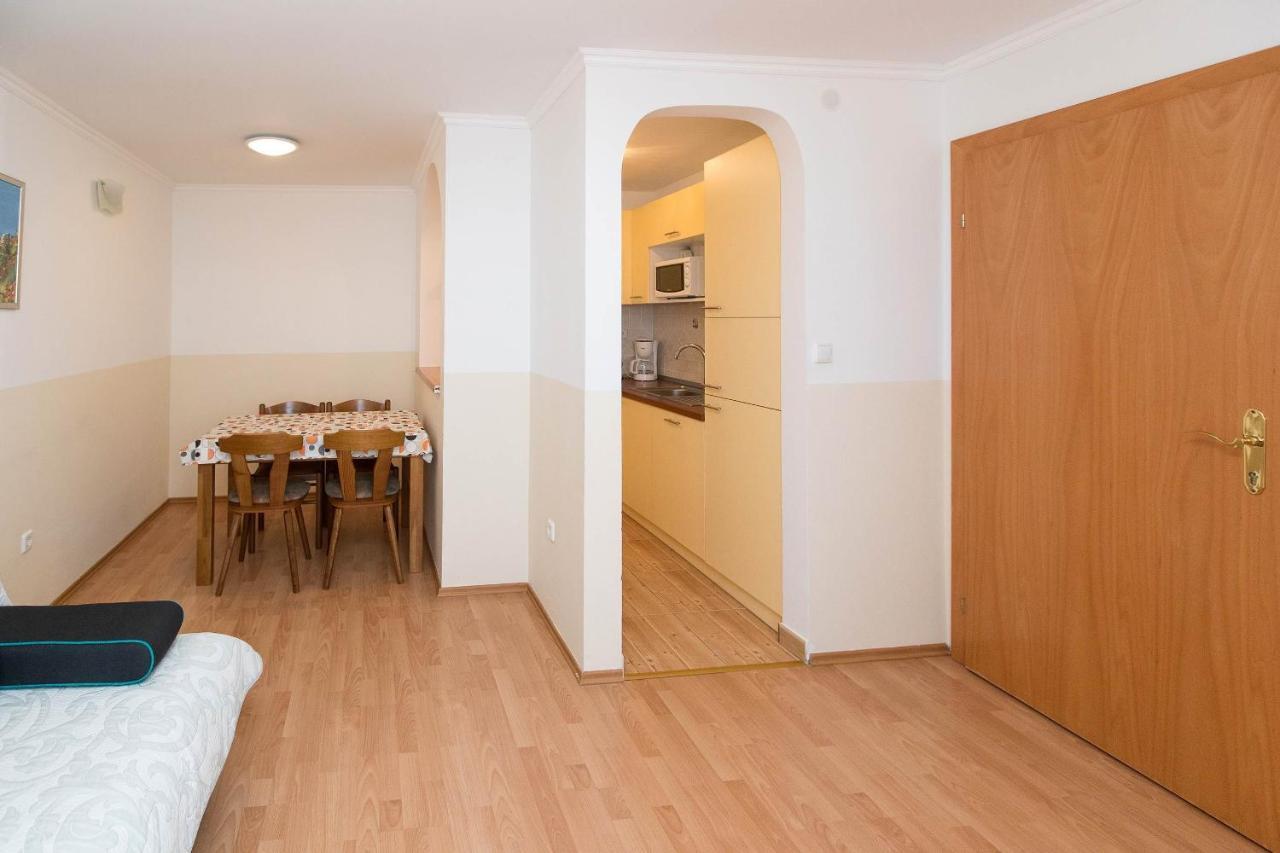 Apartments Carmen Crikvenica Kültér fotó