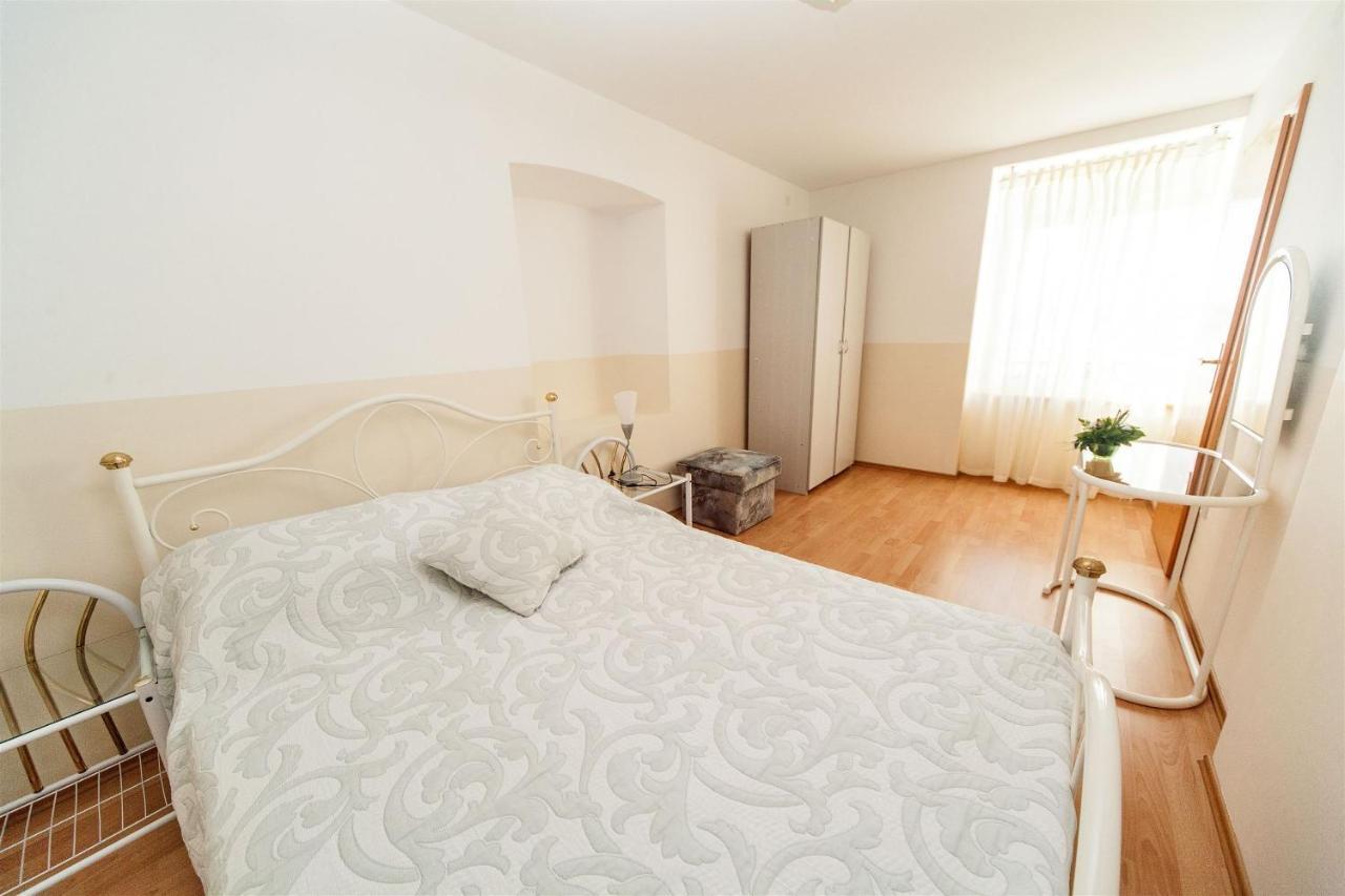 Apartments Carmen Crikvenica Kültér fotó