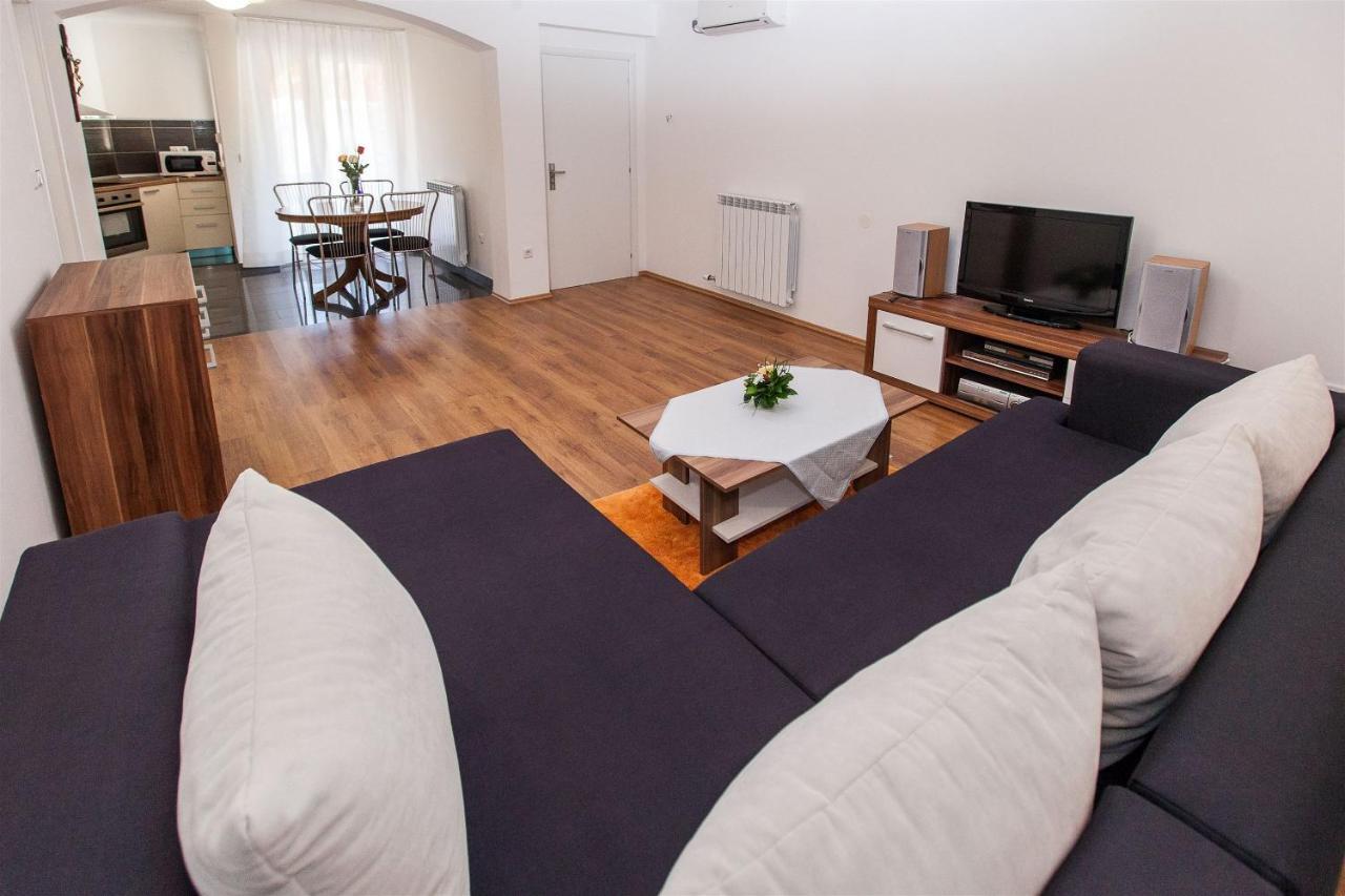 Apartments Carmen Crikvenica Kültér fotó